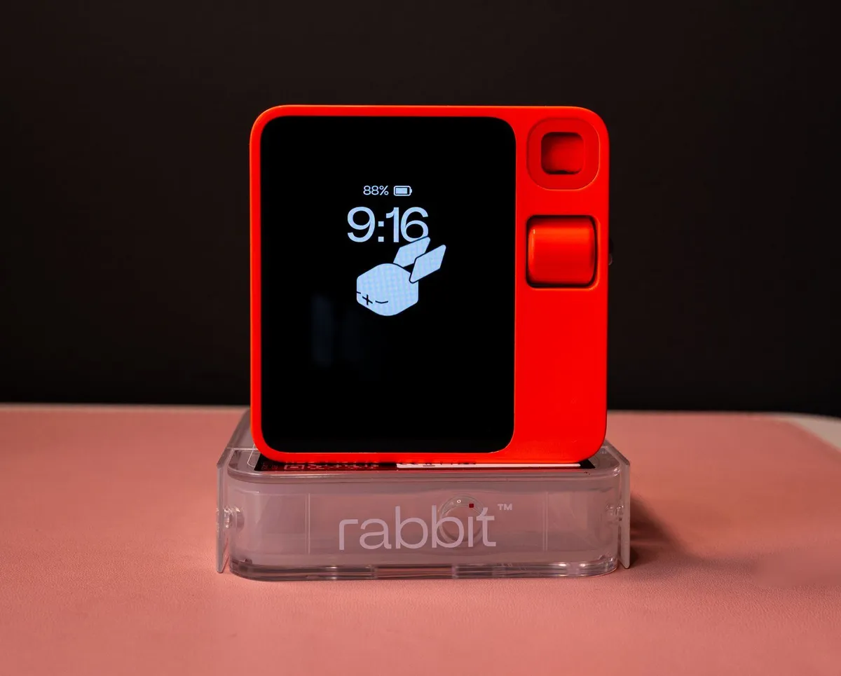 Rabbit R1
